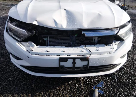 2021 Volkswagen Jetta 1.4T Sel z USA, uszkodzony, nr VIN 3VWE57BU7MM100869